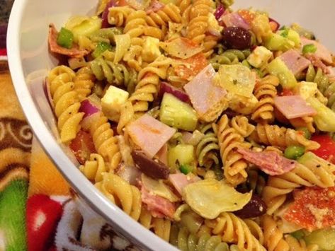 Pasta Salad Supreme Pasta Salad Supreme, Salad Supreme Pasta Salad, Salad Supreme Recipe, Salad Supreme, Tomato Pasta Salad, Easy Macaroni Salad, Orzo Salad Recipes, Easy Macaroni, Ranch Pasta Salad