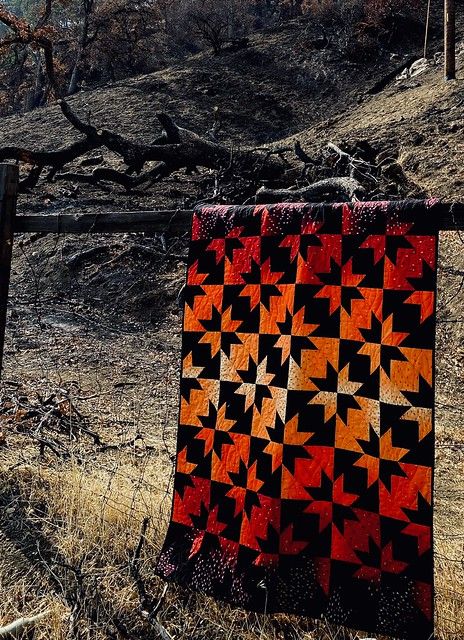 Fantasy Quilt, Fire Science, Fun Quilts, Fire Pattern, Quilting Designs Patterns, Cozy Quilts, Modern Quilting, Halloween Quilts, Fall Quilts