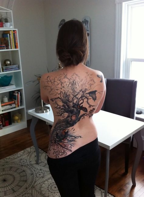 THIS TATTOO IS AMAZING!!!!! Tree of life tattoo, three fates, animals, birds, owls, full back, woman Tree Tattoo On Back Women, Tree Branch Back Tattoo, Tree Tattoo Back Women, Animal Shoulder Tattoo, Tree Back Tattoo Women, Mother Nature Tattoos For Women, Tree Tattoo Placement, Back Tattoo Tree, Three Fates Tattoo