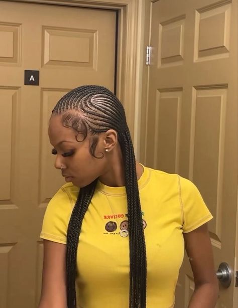 Curved Feed In Braids, Patterned Cornrows, Ashanti Braids, Straight Back Feed In Braids With Design, Straightback Cornrows Braids, Straight Backs, Cornrows Braids For Black Women, Feed In Braids Hairstyles, Box Braids Hairstyles For Black Women