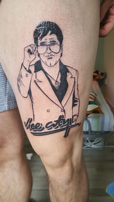 I did a tattoo on a friend. Gta vice city💪 Vice City Tattoo, Vice Tattoo, Gta Tattoo, Show Tattoo, Gta Vice City, Russian Tattoo, Tattoo Chest, City Tattoo, Vice City