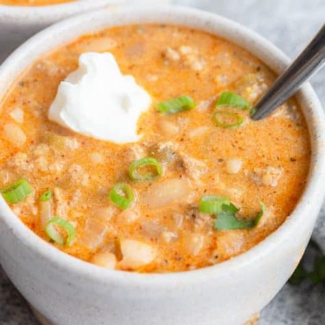 Creamy White Turkey Chili - greens & chocolate Creamy Turkey Chili, Ground Turkey White Bean Soup, White Chili With Ground Turkey, White Ground Turkey Chili, White Turkey Chili Recipe, Black Bean Pumpkin Chili, White Turkey Chili, White Bean Turkey Chili, White Chili Recipe