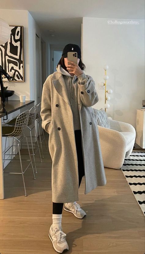 Women Doc Martens, Japan Outfits, Nyc Outfits, Sneaker Outfits, Corporate Fashion, Winter Fashion Outfits Casual, Uni Outfits, Cold Outfits, Winter Outfit Inspiration