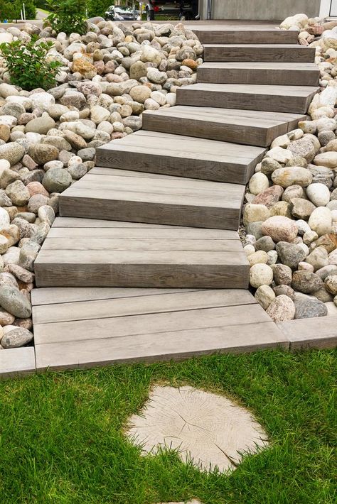 Stairs Backyard, Landscape Stairs, Residential Landscaping, Landscaping Backyard, Patio Slabs, Garden Stairs, Outdoor Steps, Garden Steps, Landscape Construction