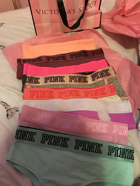 [ p ι n т e r e ѕ т ] : wavyĸιara✨ Pink Outfits Victoria Secret, Victoria Secret Outfits, Pink Nation, Cute Bras, Pink Pin, Cute Lingerie, Pink Girly Things, Pink Outfits, Baddie Outfits Casual