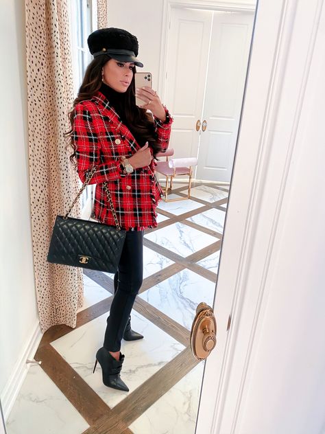 Red Blazer Outfit, Holiday Ootd, Plaid Blazer Outfit, Christmas Blazer, Emily Ann Gemma, A Year In Review, Trendy Christmas Outfits, The Sweetest Thing, Christmas Outfits Women