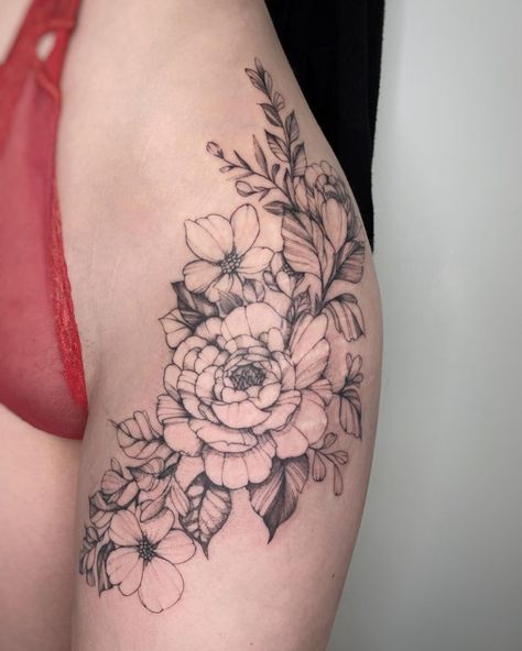 Liza van Olden-Sie | Tattooing on Instagram: “Got to do this 🔥 hip piece - scar cover up yesterday on Valentinesday. Thanks for the travels, trust and beautiful flowers @ninfuneesa! 🥰 ~…” Jasmine Flower Tattoo, White Jasmine Flower, Jasmine Tattoo, Tattoo On Thigh, Scar Cover Up, Flower Thigh Tattoos, Tribute Tattoos, Hip Thigh Tattoos, Jasmine Flowers