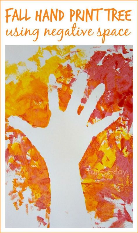 Hand Print Art, Hand Print Tree, Fall Art Projects, Fall Preschool, Handprint Crafts, Fall Crafts For Kids, Autumn Crafts, Kindergarten Art, Handprint Art