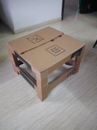 Cardboard Side Table, Making A Table, Japanese Table, Craft Storage Organization, Diy Side Table, Cardboard Crafts Diy, Cardboard Design, Diy Tv Stand, Box Shelves