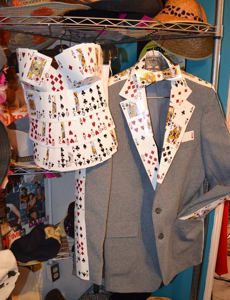 Custom Couples Costume:  The Gamblers. Playing card bustier (corset) and men's sports coat trimmed in cards with card bow tie. Card Dress, Playing Card Costume, Mens Sports Coat, Card Costume, Costume Carnaval, Best Couples Costumes, Heart Costume, Queen Of Hearts Costume, Casino Dress