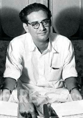 Hemant Kumar Singer, Hemant Kumar, Legendary Singers, Vintage Bollywood, 3rd Eye, Music Composers, Indian Movies, Music Director, Music Star