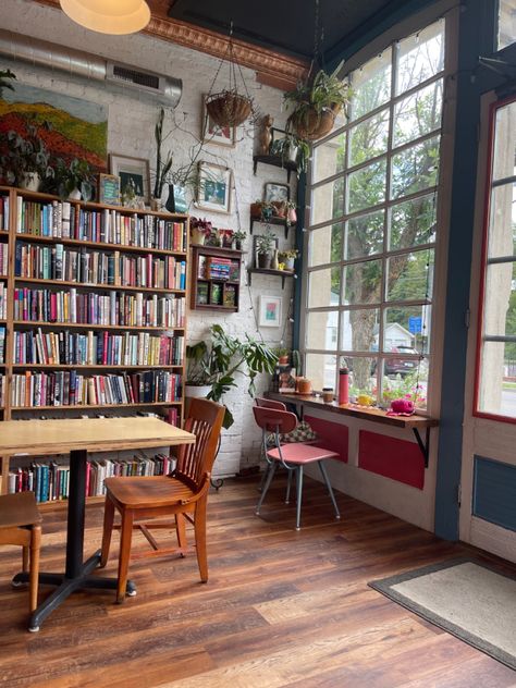 Library And Coffee Shop, Bookshop Decor, Coffee Cafe Interior, Cafe Design Inspiration, Bookstore Design, Baileys Coffee, Library Cafe, Library Bookshelves, Bookstore Cafe