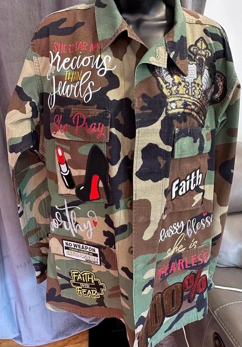 You can add your name and change up some patches Camoflauge Jacket Outfit, Camo Jacket With Patches, Camo Jacket Outfit, Camo Jacket Women, Camoflauge Jacket, Camo Outfits, Camouflage Jacket, Womens Jackets, Embellished Denim