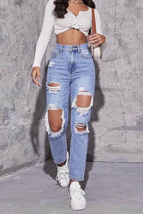 These High Waist Distressed Jeans are only $45 on Amazon right now! Click the link to snag your size before it's gone! Follow our "Summer Outfits" fashion board! Soak up all the beachy and party vibes. We've got everything from casual summer fits, shorts and crop tops to pretty summer dresses. Perfect for the beach, pool party, BBQ, or just lounging. Whether you're planning your summer vacay outfits or just want to embrace that summer aesthetic. Start creating your own Summerfits. #affiliate Denim Jeans Fashion, Jeans Claro, Distressed Mom Jeans, Streetwear Mode, Middle Age Fashion, Cooler Look, Jeans Button, Jeans Distressed, Straight Trousers