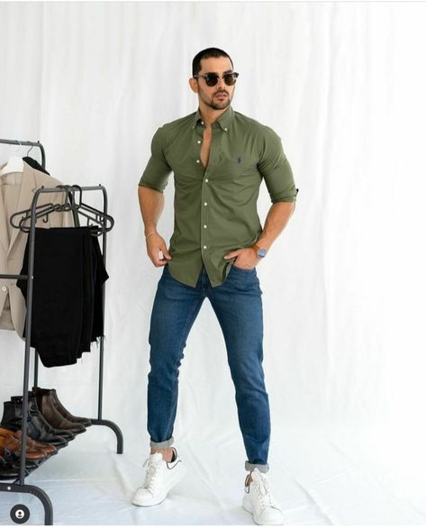 casual outfits for men Polo Men Outfit Casual, Olive Green Shirt Outfit, Gray Shirt Outfit, Casual Shirts Outfit, Green Shirt Outfits, Polo Outfit Men, Casual Outfits For Men, Green Shirt Men, Sweater Outfits Men