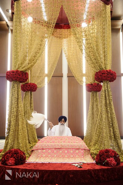 Chicago Wedding Photographer: Nakai Photography - Sikh wedding ceremony room photo! Wedding Ceremony Venue: Hyatt Regency OHare. Coordinator: Oliveaire Artisan Events and Meetings.  http://www.nakaiphotography.com Sikh Wedding Decor, East Asian Wedding, Sikh Wedding Photography, Punjabi Weddings, Guru Nanak Wallpaper, Indian Marriage, Guru Granth Sahib, Desi Wedding Decor, Gurbani Quotes