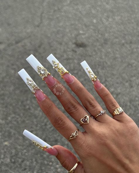 TB to one of my favorite sets on myself😍 . . #goldnails #rosarynails #blingnails #frenchtips #sanails #satxnails #sanantonionailartist… | Instagram Baddie Nails Ideas, White French Tips, White Nails With Gold, Bling Nail Art, Airbrush Nails, Baddie Nails, Mermaid Nails, Gem Nails, White French