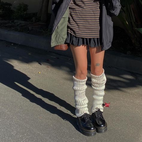 out fit inspo, y2k, mini skirt, doc martens, 8053, indie Leg Warmers And Loafers, Doc Martens Leg Warmers, Leg Warmers With Doc Martens, Doc Martens With Leg Warmers, Loafers And Leg Warmers, Leg Warmers Doc Martens, Skirt And Leg Warmers, Leg Warmers Aesthetic, Leg Warmer Outfits