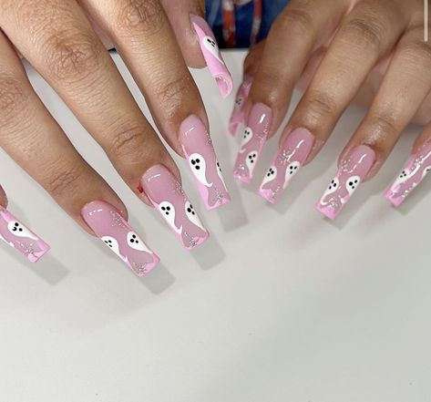 Pink Halloween Nails Short, Pink Ghost Nails, Pink Spooky Nails, Halloween Nails Pink, Pink Halloween Nails, Ghost Nails, Purple Ombre Nails, Spooky Nails, Pink Cover