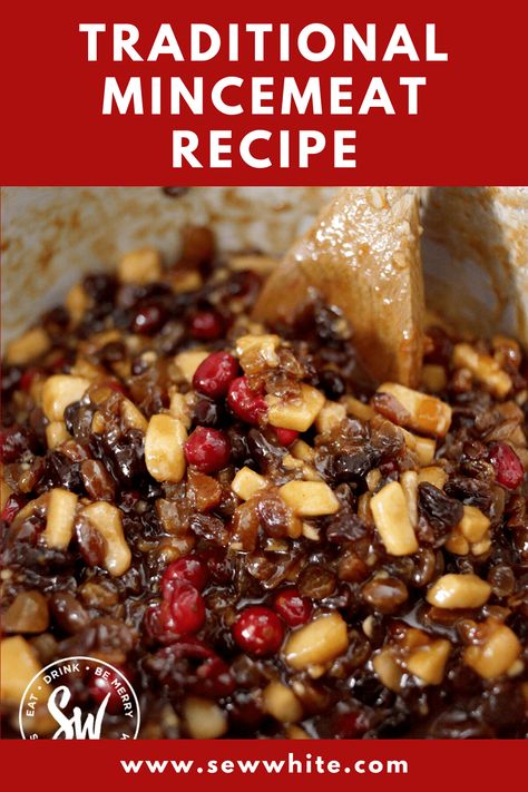 Making your own cranberry mincemeat for mince pies at Christmas is so easy. This luxury mincemeat recipe mixes together beautiful flavours of fresh apple, dried fruit, brandy, nuts, and fresh cranberries (dried cranberries work too).Based on a traditional mincemeat recipe this recipe works not only for mince pies but makes a great Christmas gift too. Plus as a bonus mincemeat can last for years when placed in sterilised jars and kept somewhere cool and dark. Recipe For Mincemeat, Fruit Mincemeat Recipe, Christmas Mincemeat Recipes, Dried Cranberry Recipes, How To Make Mincemeat, Christmas Mincemeat, Mincemeat Recipes, Mince Pies Recipe, Homemade Mincemeat