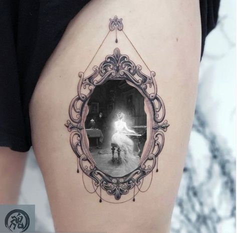 Haunted Mirror Tattoo, Edwardian Tattoo, Magic Mirror Tattoo, Ghost In Mirror Tattoo, Vintage Style Tattoos For Women, Ornate Mirror Tattoo, Jewelry Box Tattoo, Portrait Frame Tattoo, Gothic Victorian Tattoo