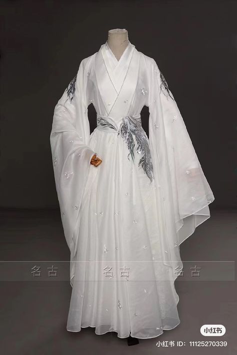 Gaun Abad Pertengahan, Mode Kimono, Traditional Chinese Dress, Old Fashion Dresses, Anime Dress, فستان سهرة, Fantasy Dress, Asian Outfits, Japanese Outfits