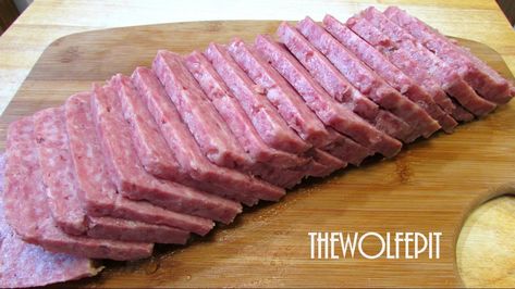 Homemade Spam Recipe, Homemade Spam, Homemade Bologna, Luncheon Meat Recipe, Deli Meat Recipes, Smoked Bacon Recipes, Beef Patties Recipes, Cured Meat Recipes, Spam Recipes