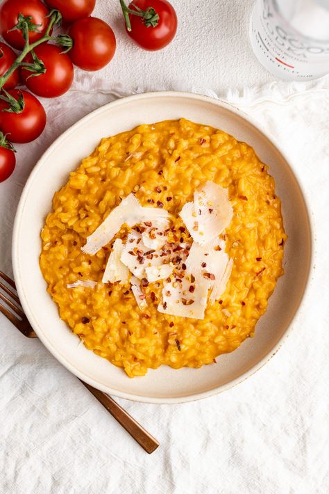 Spicy Vodka Risotto - The Bold Appetite Risotto Ideas, Tomato Risotto Recipes, Tomatoes On Toast, Tomato Risotto, Penne Alla Vodka, Alla Vodka, Vodka Sauce, Risotto Recipes, Italian Dishes