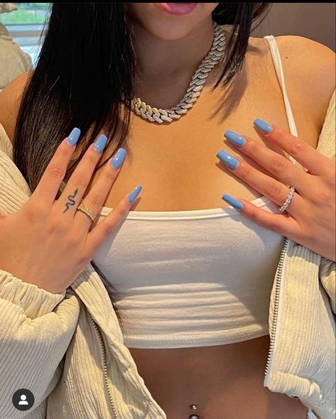 Baby Blue Coffin Nail Ideas, Outfits With Blue Nails, Light Blue Nails Inspiration, Blue Nails Aesthetic Short, Light Blue Nails Gel, Pastel Blue Nails Short, Very Light Blue Nails, Light Blue Nails Aesthetic, Blue Shirt Nails