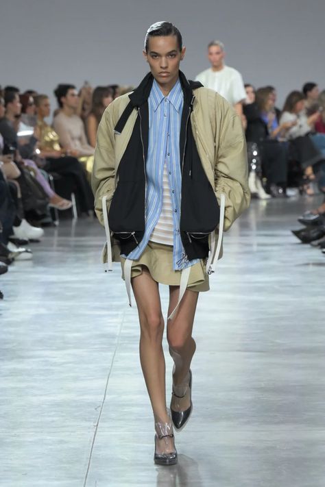 Rabannen Spring 2025 Ready-to-Wear Runway, Fashion Show & Collection Review [PHOTOS] Layered Fashion Runway, Spring 2025 Fashion, Ss25 Trends, Ss25 Runway, Romantic Study, 2025 Runway, 2025 Fashion Trends, Study Life, Spring 2025