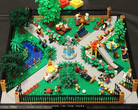 Lego Park, Lego Zoo, Lego Christmas Village, Lego Tree, Lego Display, Lego Christmas, Lego Diy, Lego Activities, Lego Modular