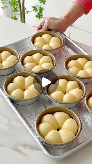 What To Do With Bread Dough, Brioche Loaf Recipe, Beautiful Bread Designs, Recipes Using Brioche Bread, Brioche Rolls Recipe, Sourdough Brioche Buns, Fancy Bread Recipes, French Bread Ideas, Diy Sourdough Starter