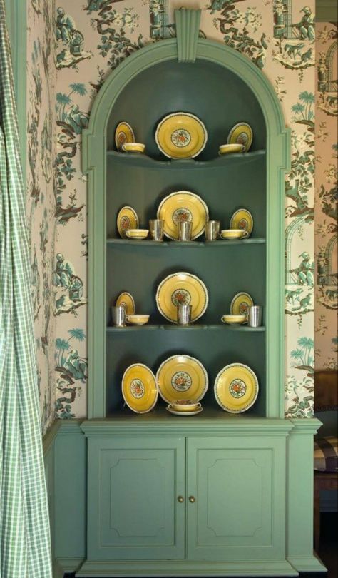 Leta Austin Foster, Chinoiserie Dining Room, White Leather Chair, Trim Ideas, White Tile Backsplash, Beach Interior, American Interior, China Cabinets, French Country Style