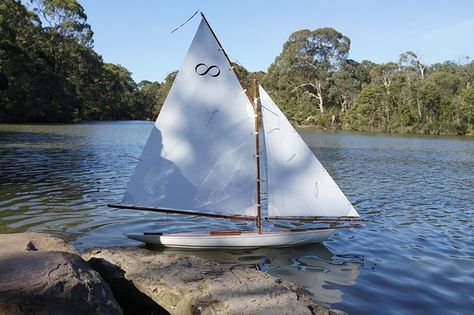 Rc Model Boats, Sailing Basics, Rc Boats Models, Rc Boats Plans, Model Boats Building, Pond Yachts, Plywood Boat Plans, How To Build Steps, Yacht Model