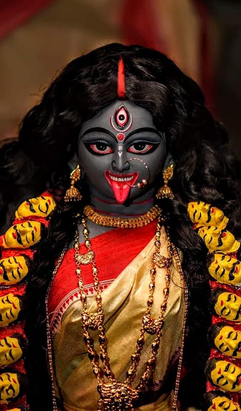 Shyama Kali, Kali Wallpaper, Matarani Navratri, Jay Maa Kali, Maa Kali Photo, Tara Maa, Kali Picture, Kali Shiva, Kali Images