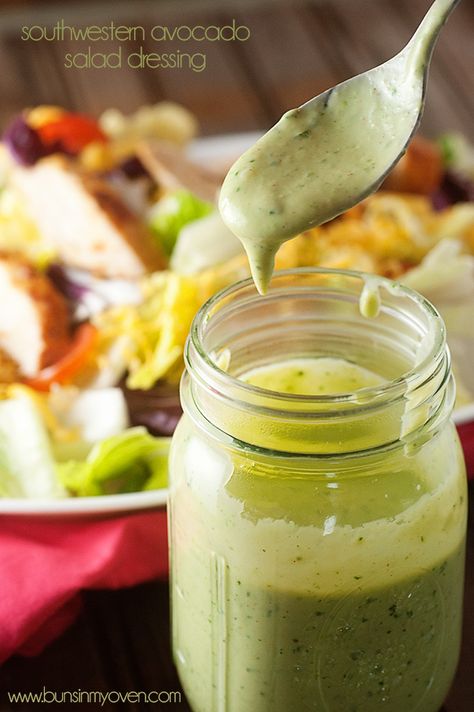 Southwestern Avocado Salad Dressing - made with avocado, cilantro, and lime! Avocado Lime Ranch Dressing, Avocado Salad Dressing, Hummus Dip, Resep Salad, Avocado Hummus, Homemade Salads, Sauces And Dressings, Homemade Salad Dressing, Dressing Recipes