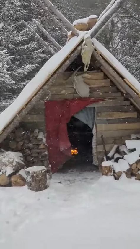 Making shelter and survial tips #solobushcraft #bushcraft #building #dugout #survival #survivalskills #shelter #camp #camping #tips #coke #pepsi #fun #enjoy #reels #fyp | Jamie best shelter Winter Bushcraft, Bushcraft Shelter, Winter Dream, Camping Shelters, Winter Survival, Backyard Buildings, Bushcraft Camping, Stone Architecture, Survival Shelter