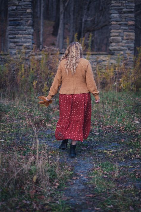 How to dress more creatively (part 2) Autumn – winter boho style | When I Grow Up Hippie Winter Outfits Bohemian, Winter Hippie Outfits Boho, Boho Holiday Outfits, Bohemian Style Clothing Winter, Winter Boho Style, Hippie Winter Outfits, Boho Dress Winter, Bohemian Style Winter, Long Tiered Dress