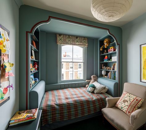 Kensington Family Home • Sibyl Colefax & John Fowler Sleeping Nook, Bed Nook, Kids Rooms Inspo, Built In Bed, Box Bed, Big Girl Rooms, Kids Bedrooms, Kid Room, Spare Room