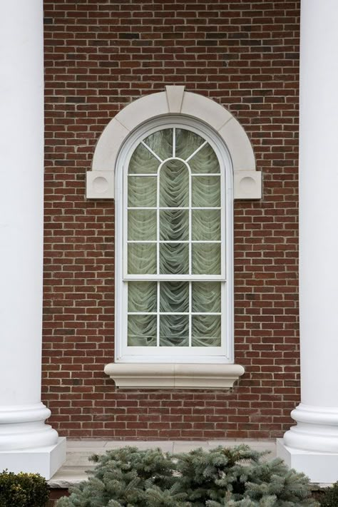 Cast stone jackarch window surround with a keystone and plinths at the ends, and a matching window sill. Stone Legends Architectural Cast Stone   (600×900) Stone Window Surround, Exterior Window Sill, Georgian Windows, Georgian Houses, Tea Houses, Window Designs, Window Siding, Window Ledge, Window Seal