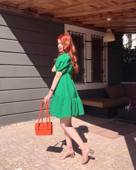 Orange Hair Green Dress, Red Hair Outfits Summer, Ginger Hair Green Dress, Orange Hair Outfit Ideas, Red Head Outfits, Red Hair Orange, Green Spring Dresses, Red Hair Outfits, Olive Green Outfit