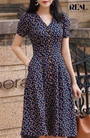 Pretty Dresses Casual, Simple Frock Design, Casual Frocks, Simple Frocks, Frock Fashion, Frock For Women, Stylish Short Dresses, Long Dress Design, Frocks For Girls