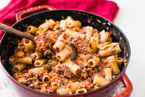 Italian Bolognese Sauce, Italian Bolognese, Bolognese Sauce Recipe, Night Dinner Recipes, Bolognese Sauce, Spaghetti Sauce, Italian Dishes, Recipe Of The Day, Sauce Recipes