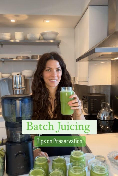 Batch Juicing Tips   Video Batch Juicing, Cold Pressed Juice Recipes, Juicing Tips, Glowing Green Smoothie, Fresh Juice Recipes, Celery Juice Benefits, Gut Health Diet, Inflammation Diet, Gut Healing Recipes