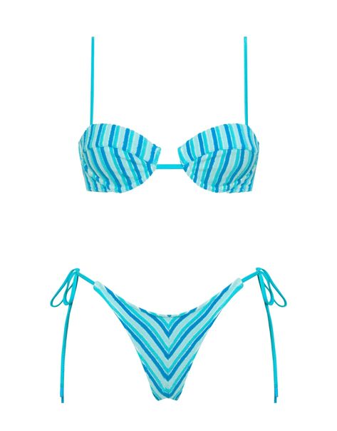 Triangl Bikinis, Triangl Swimsuit, Triangl Swim, Swimsuit Inspo, Triangle Bathing Suit, Triangle Swimsuit, One Piece Clothing, Beach Fits, Triangl Swimwear