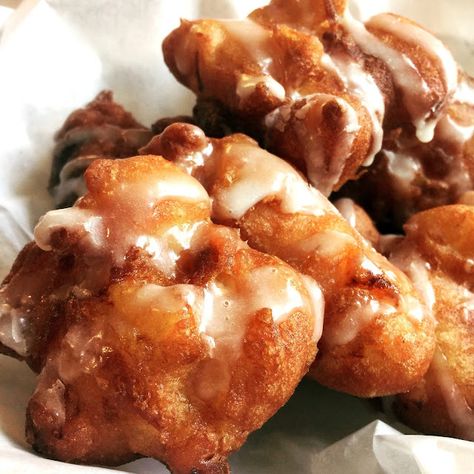 Recipe: Heavenly Fresh Peach Fritters Peach Fritters, Fritter Recipes, Sweet Tart, Apple Fritters, Peach Recipe, Fried Food, Breakfast Treats, Big Apple, Deep Fried