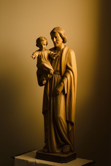 Download this photo by Josh Applegate on Unsplash Sao Jose Wallpaper, Fourth Sunday Of Advent, St Jose, St Joseph Catholic, Brown Image, Gold Statue, Catholic Pictures, Catholic Statues, Sao Jose