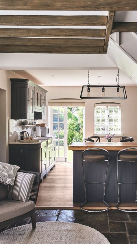 Cottage Kitchen Diner, Cottage Conversion, Open Plan Kitchen Living, Uk Staycation, Grand Estate, Luxury Cottages, Malvern Hills, Cotswolds Cottage, Woodland House