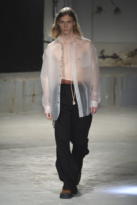 Acne Studios Spring 2019 Menswear Paris Collection - Vogue Fashion Week 2018, Vogue Magazine, Fashion Show Collection, Vogue Paris, Summer 2019, Fashion Week Spring, Paris Fashion, Paris Fashion Week, High Fashion