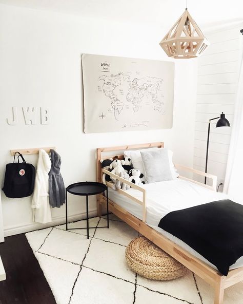 @melb_lifeandhome neutral / Scandinavian / minimal boys room. DIY toddler rails. melb_lifeandhome for ‘how to’ steps Modern Toddler Room, Scandinavian Kids Rooms, Minimalist Kids Room, Neutral Kids Room, Toddler Boy Room Decor, Boy Toddler Bedroom, Big Kids Room, Toddler Boys Room, Toddler Rooms